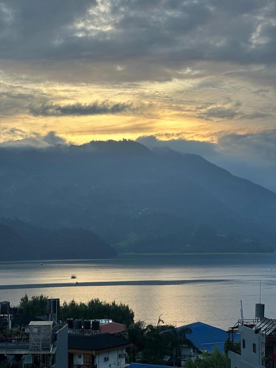 Hotel Harmony Pokhara Exterior photo